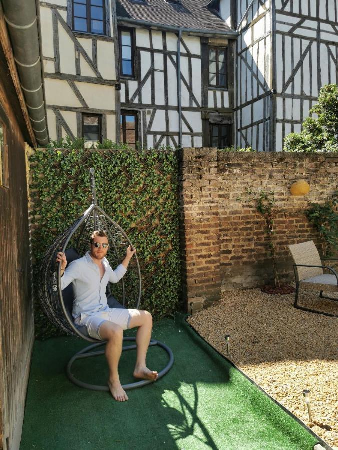 Le Papillon De La Cathedrale - Calme - Jardin - Wifi Daire Troyes Dış mekan fotoğraf