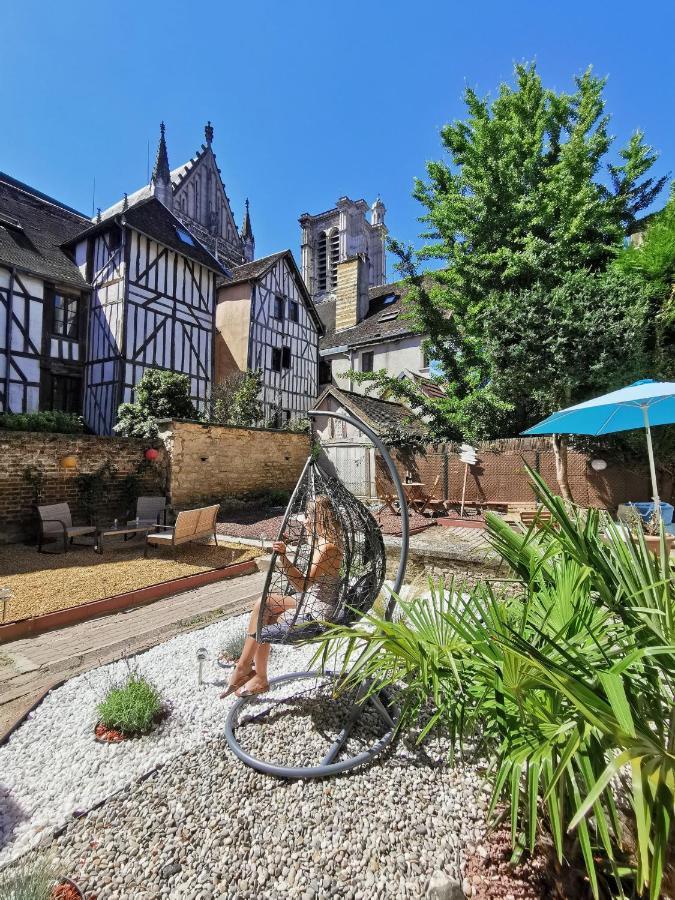 Le Papillon De La Cathedrale - Calme - Jardin - Wifi Daire Troyes Dış mekan fotoğraf