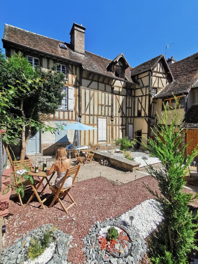 Le Papillon De La Cathedrale - Calme - Jardin - Wifi Daire Troyes Dış mekan fotoğraf